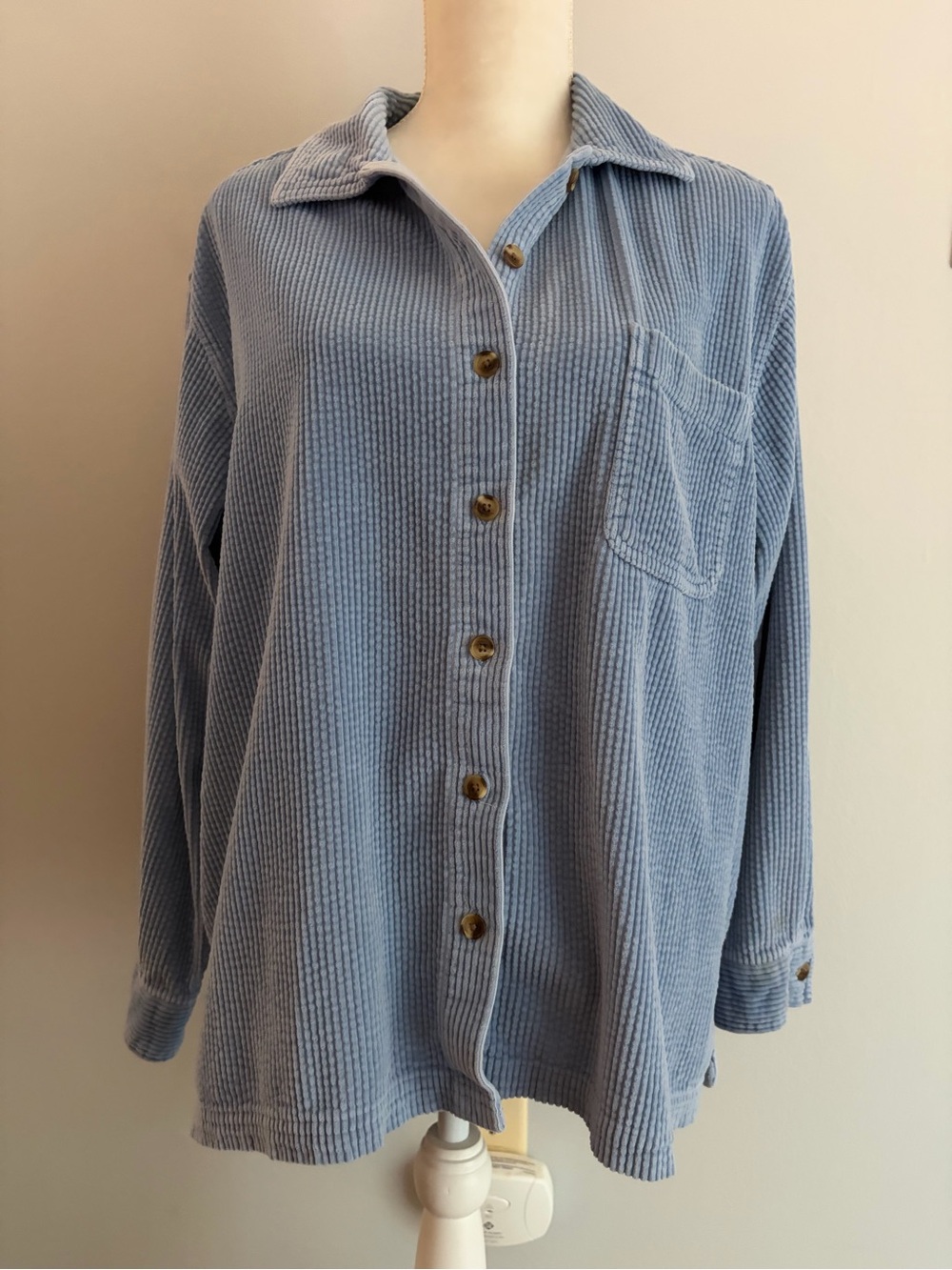 L.L. Bean Light Blue wide whale shirt jacket Vintage Button Down Shirt Womens